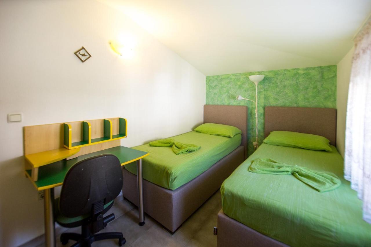 Apartments Kovacevic Петровац Экстерьер фото