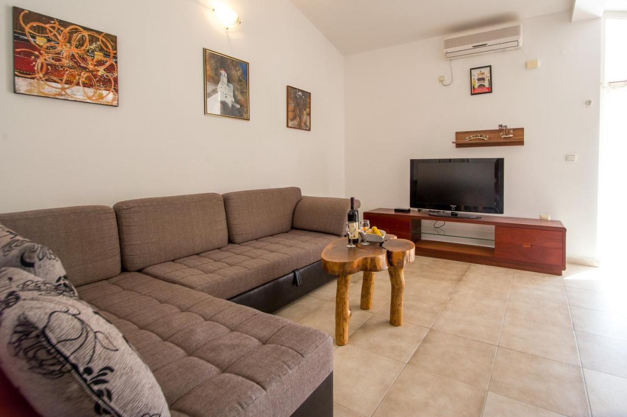 Apartments Kovacevic Петровац Экстерьер фото