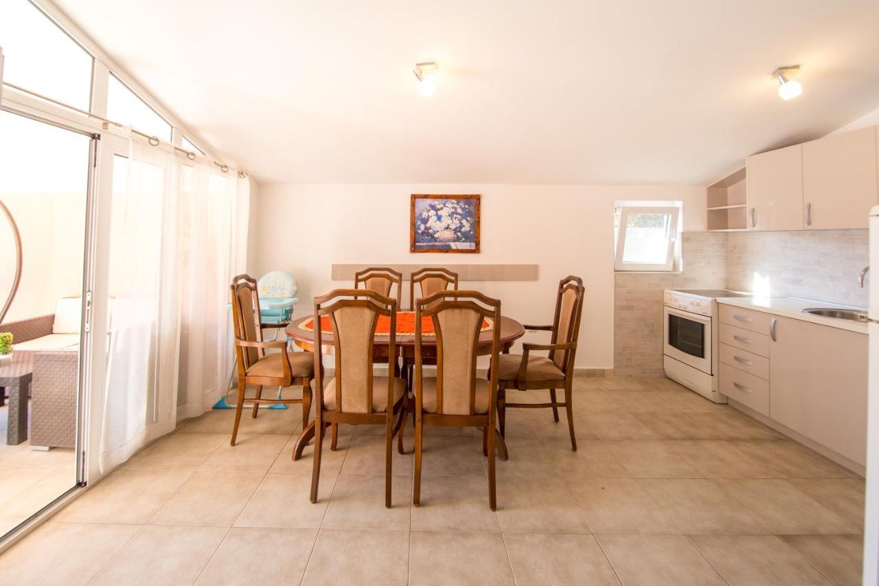 Apartments Kovacevic Петровац Экстерьер фото