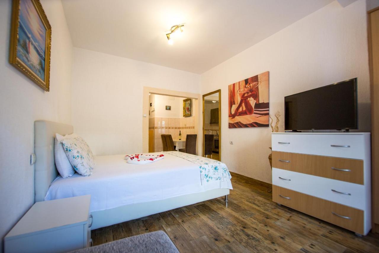 Apartments Kovacevic Петровац Экстерьер фото