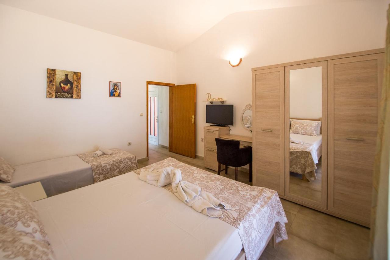 Apartments Kovacevic Петровац Экстерьер фото